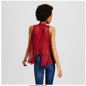 💚2/$10 Bundle! open back lace tank